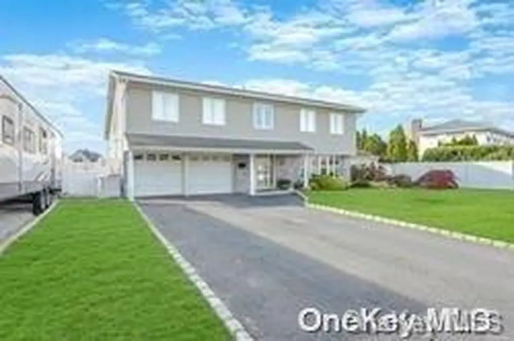120 Anchorage Drive West Islip NY 11795