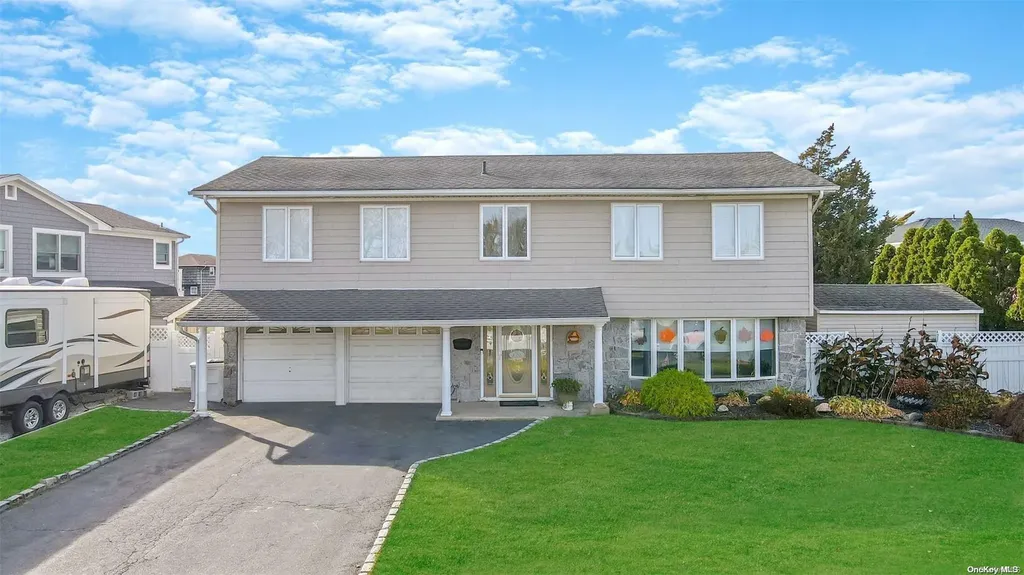 120 Anchorage Drive West Islip NY 11795