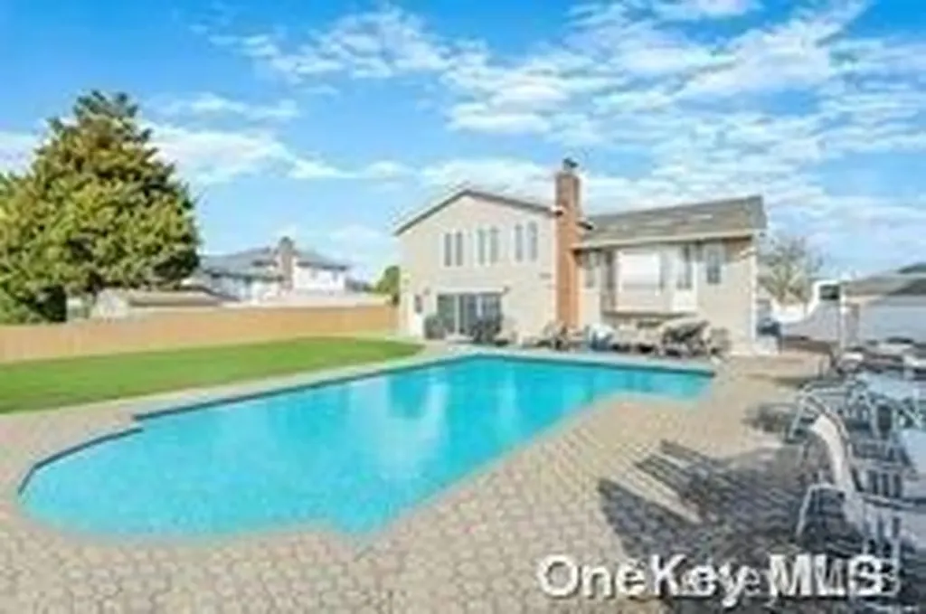 120 Anchorage Drive West Islip NY 11795