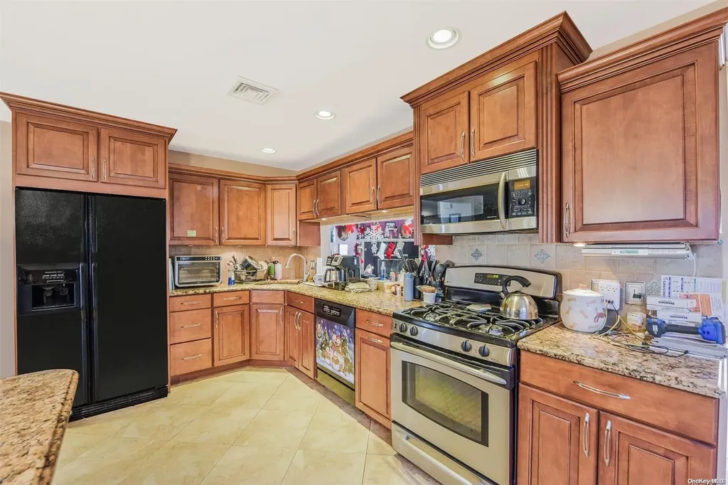 120 Anchorage Drive West Islip NY 11795