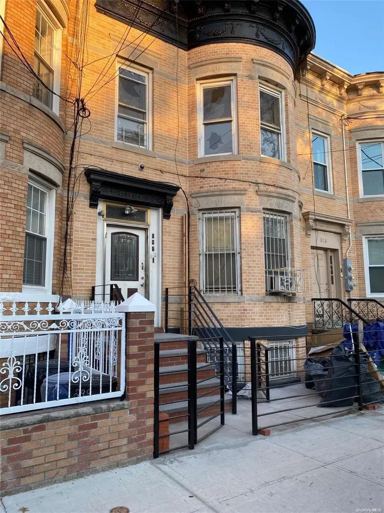 301 Grant Avenue Brooklyn NY 11208