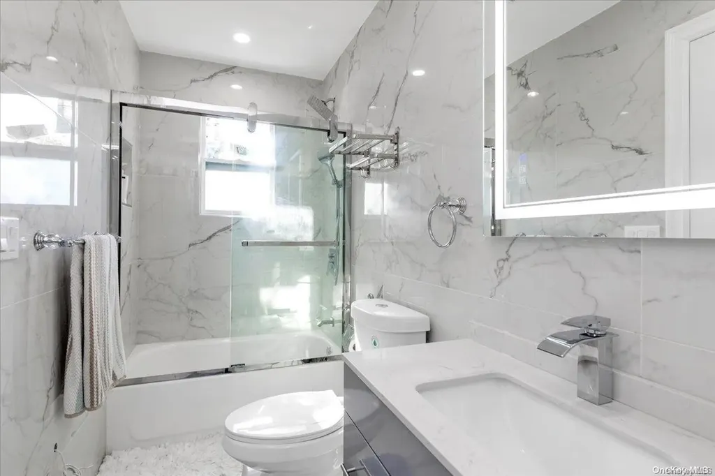 54 Herbert Drive New Hyde Park NY 11040