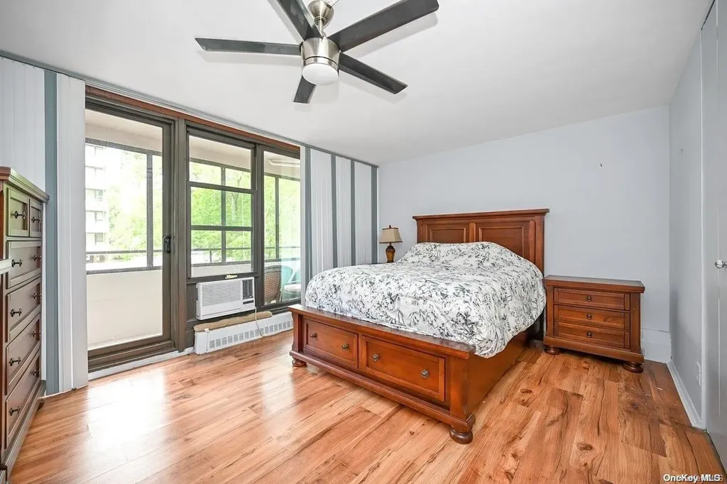 166-10 Powells Cove Boulevard Beechhurst NY 11357