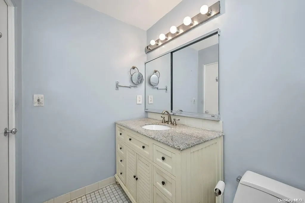 166-10 Powells Cove Boulevard Beechhurst NY 11357