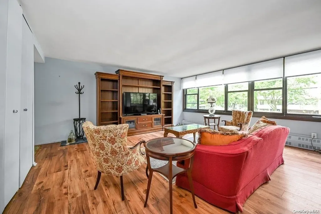 166-10 Powells Cove Boulevard Beechhurst NY 11357