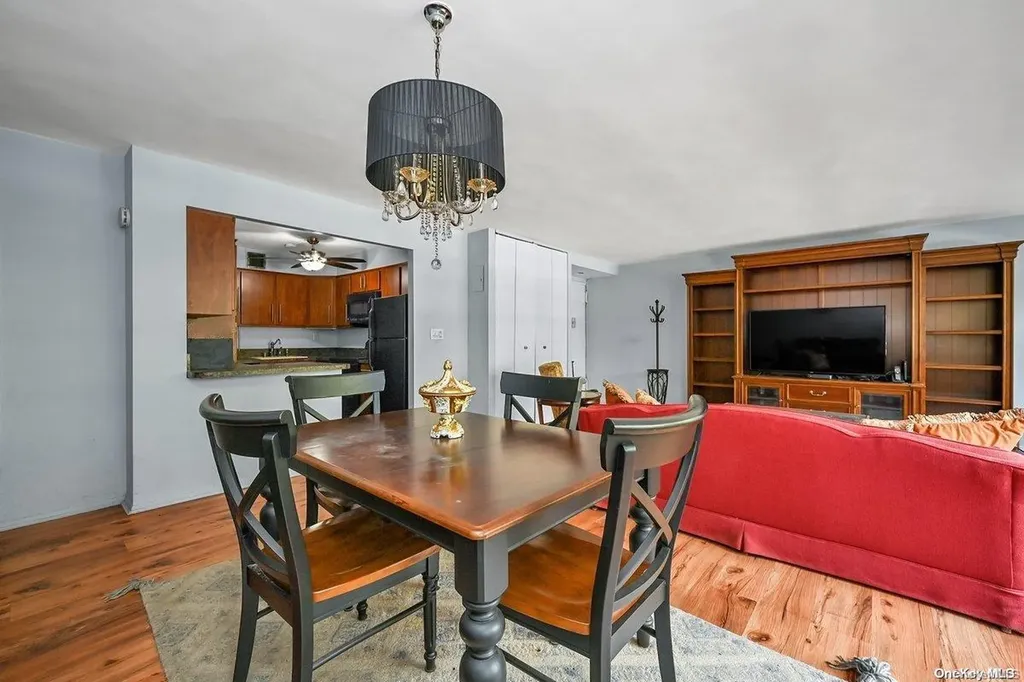 166-10 Powells Cove Boulevard Beechhurst NY 11357