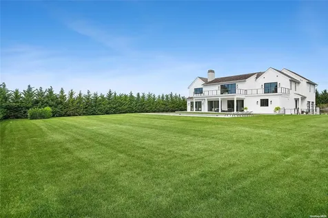 298 Montauk Water Mill NY 11976