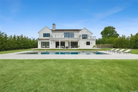 298 Montauk Water Mill NY 11976