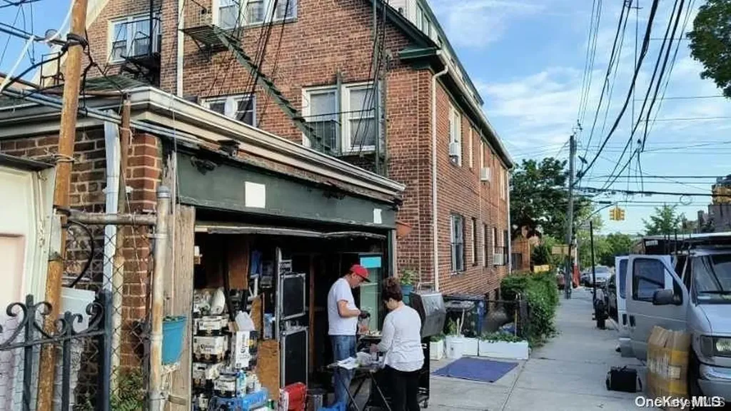 79-01 45 Avenue Elmhurst NY 11373