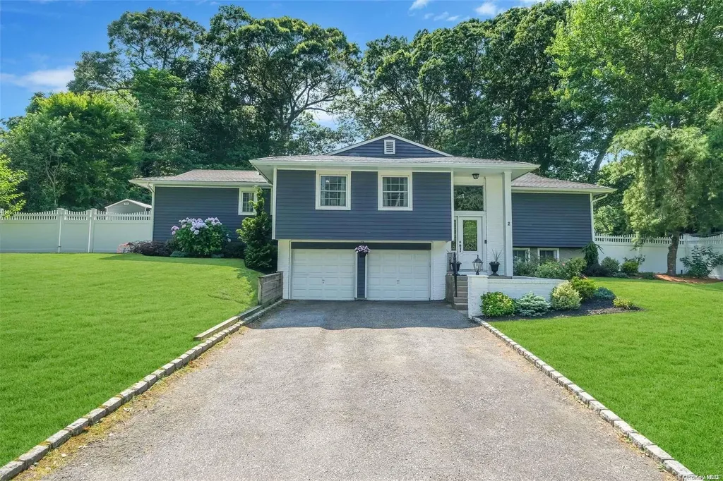 2 Caddy Place Rocky Point NY 11778