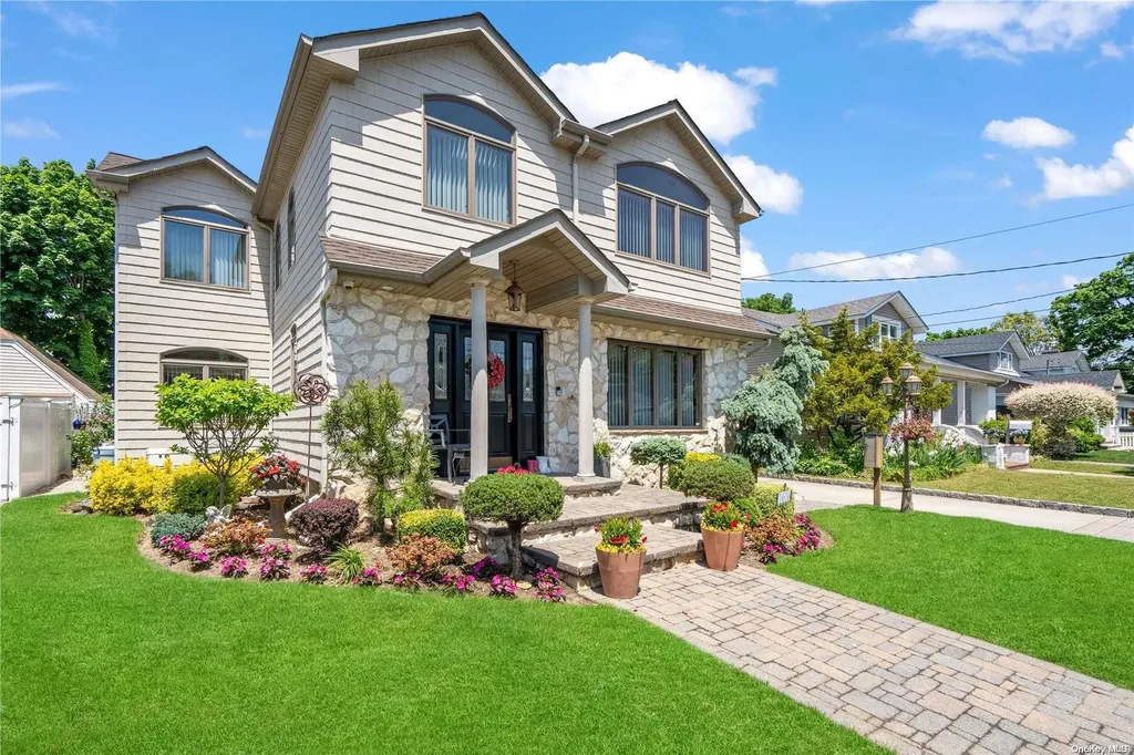 1616 Nelson Court Hewlett NY 11557
