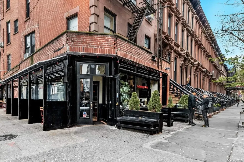 29 South Elliott Brooklyn NY 11217