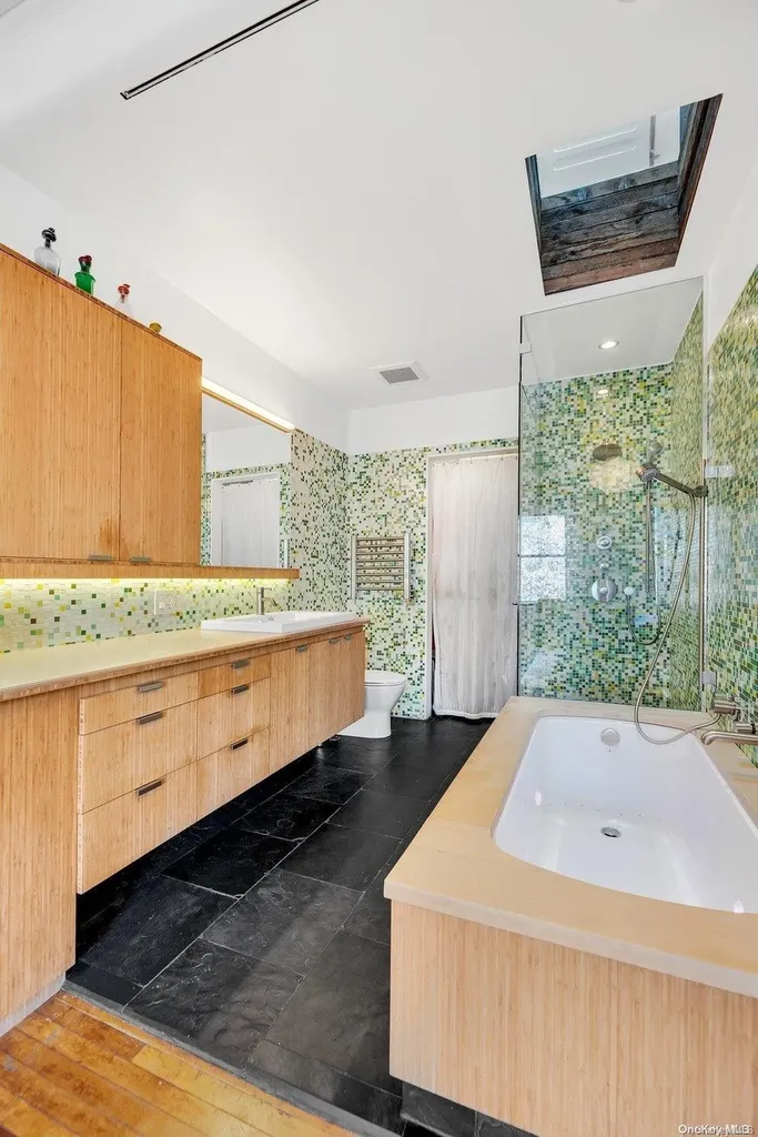 29 South Elliott Brooklyn NY 11217