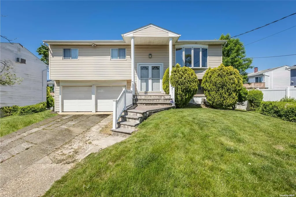 53 Carman Boulevard Massapequa NY 11758