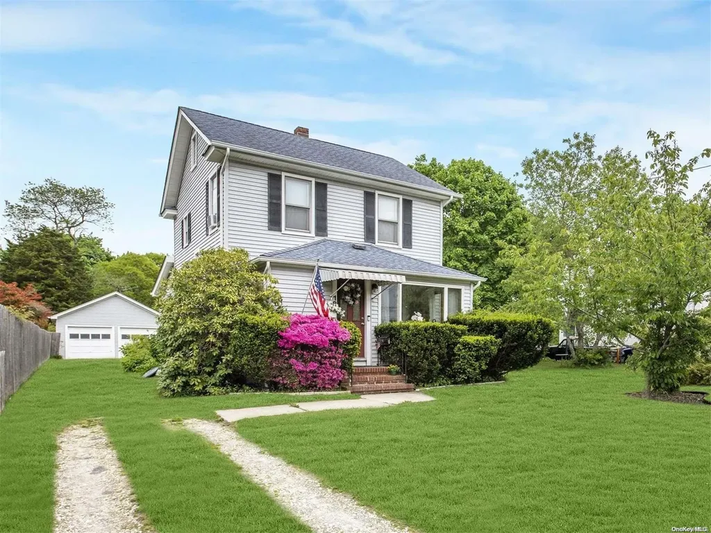 187 Falcon Avenue Patchogue NY 11772