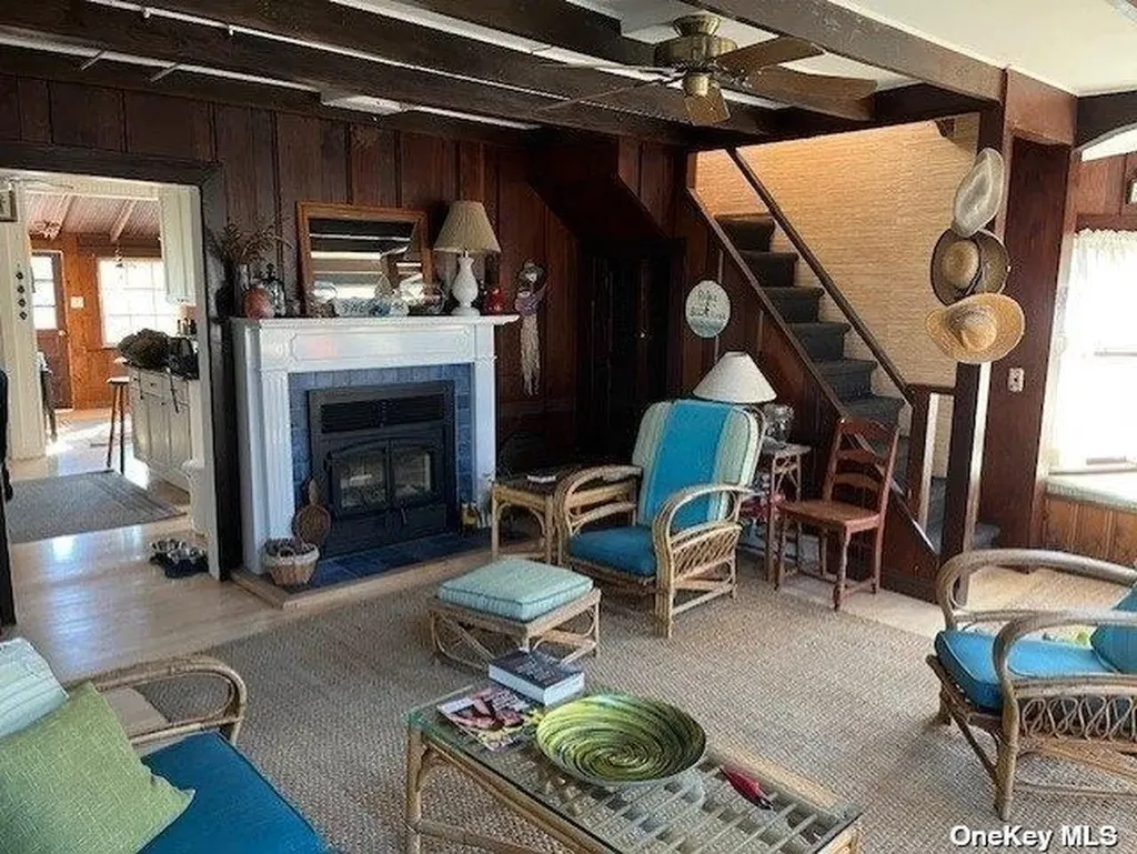 898 Evergreen Walk Ocean Beach NY 11770