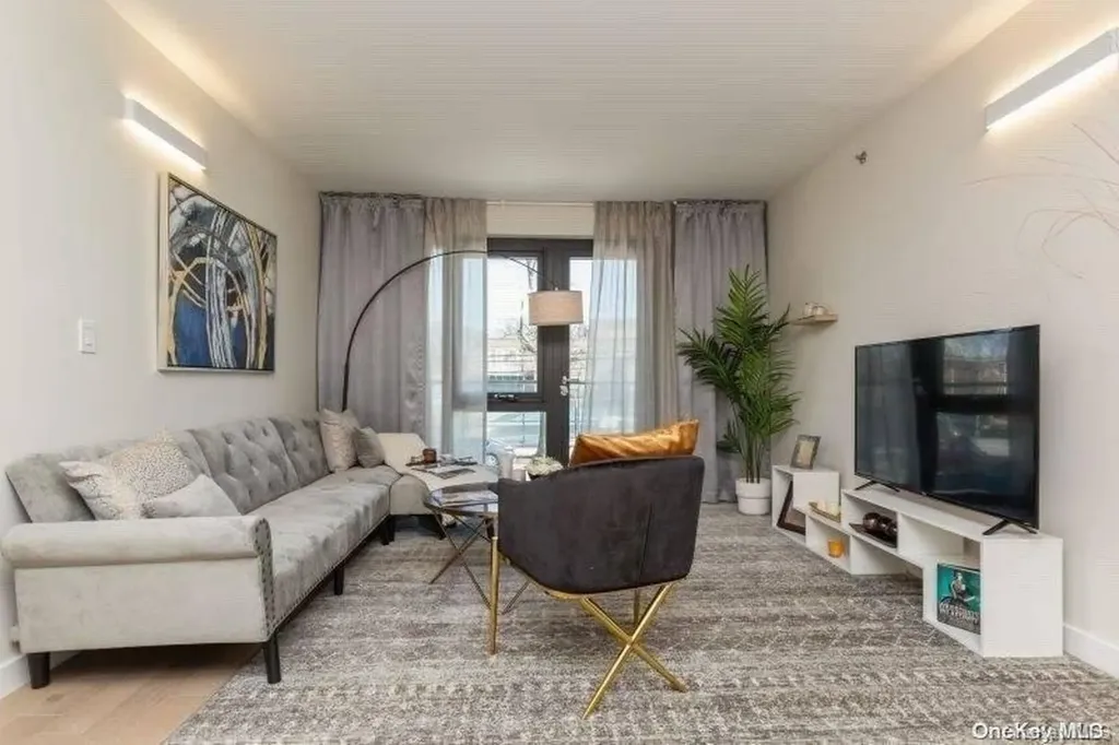 153-53 77th Avenue Flushing NY 11367