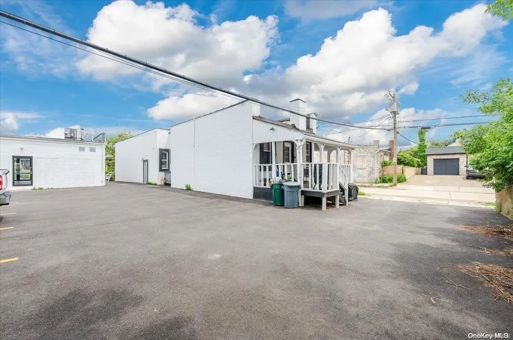 2001 Park Street Atlantic Beach NY 11509