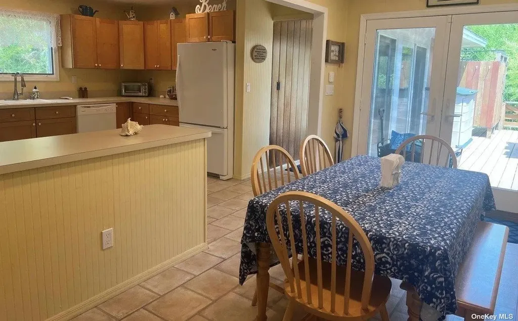 892 Evergreen Walk Ocean Beach NY 11770