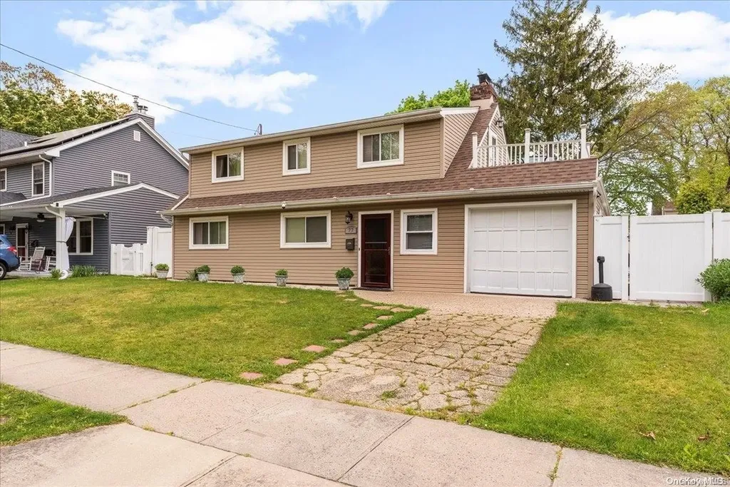 77 Riverside Avenue Massapequa NY 11758