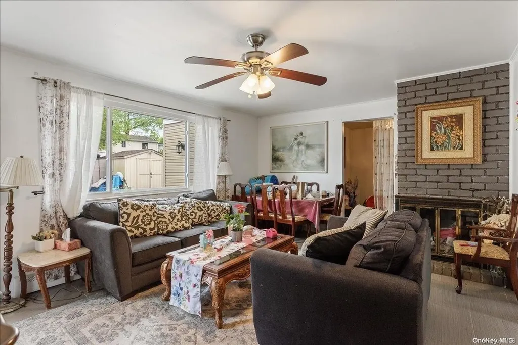77 Riverside Avenue Massapequa NY 11758