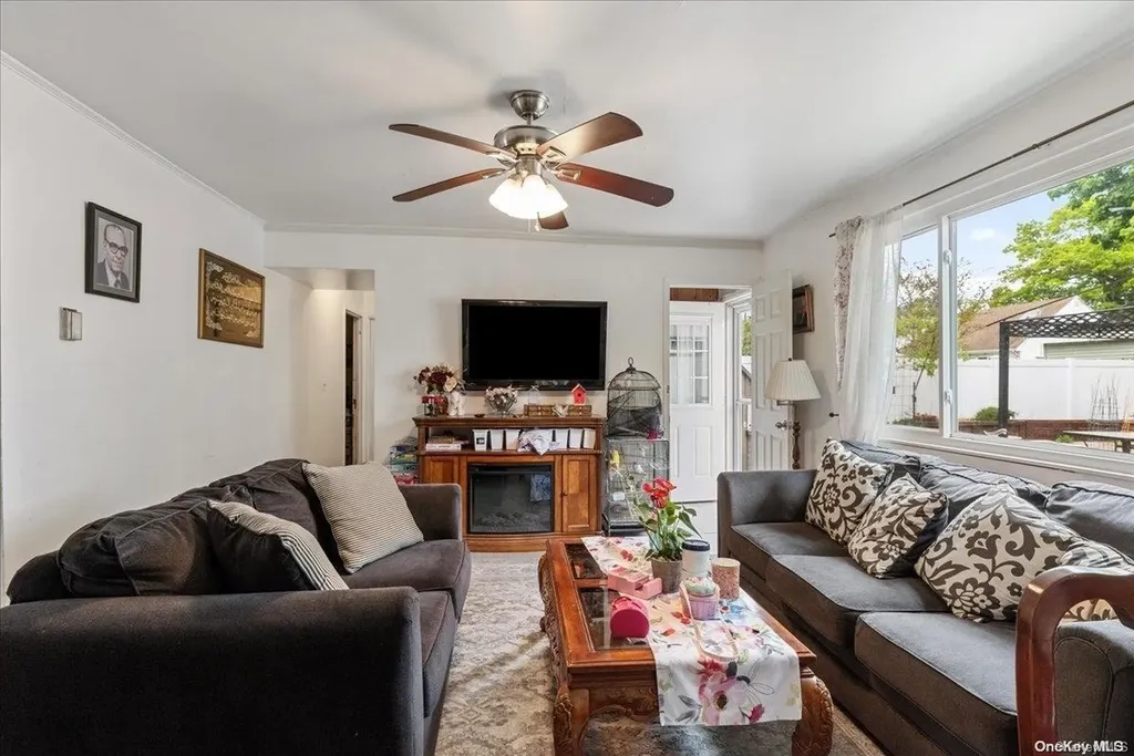 77 Riverside Avenue Massapequa NY 11758