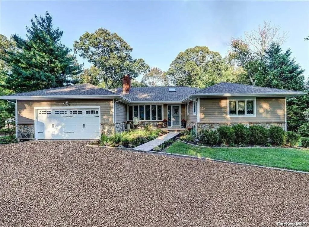 79 Peterborough Drive Northport NY 11768
