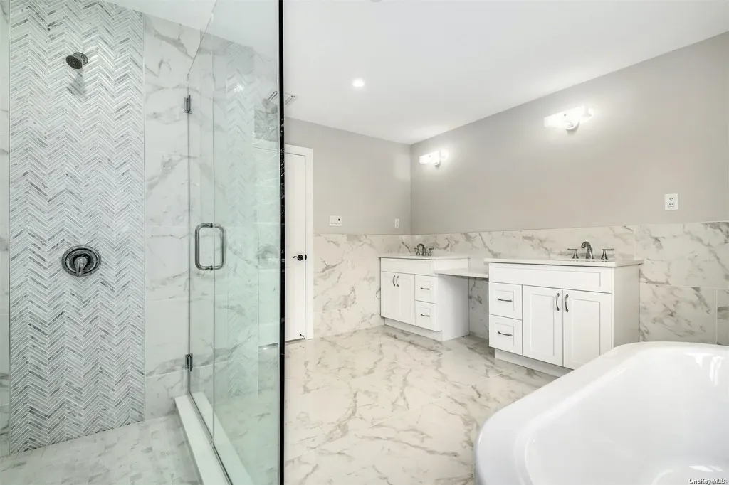 3 Richard Lane Syosset NY 11791