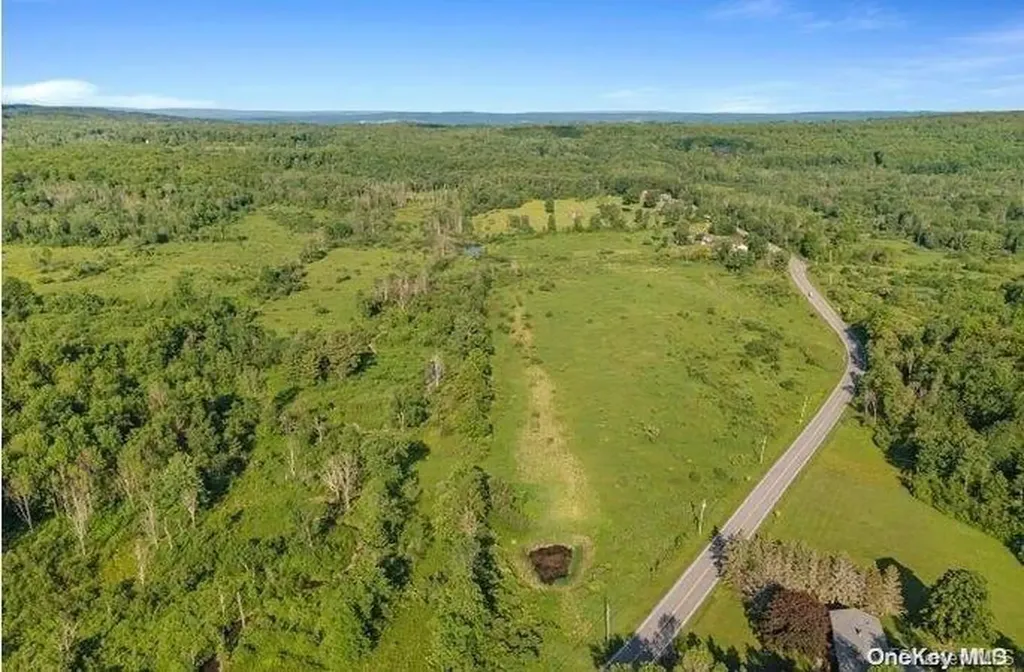 L8. 111 Churches Road Ridges Other NY 12053