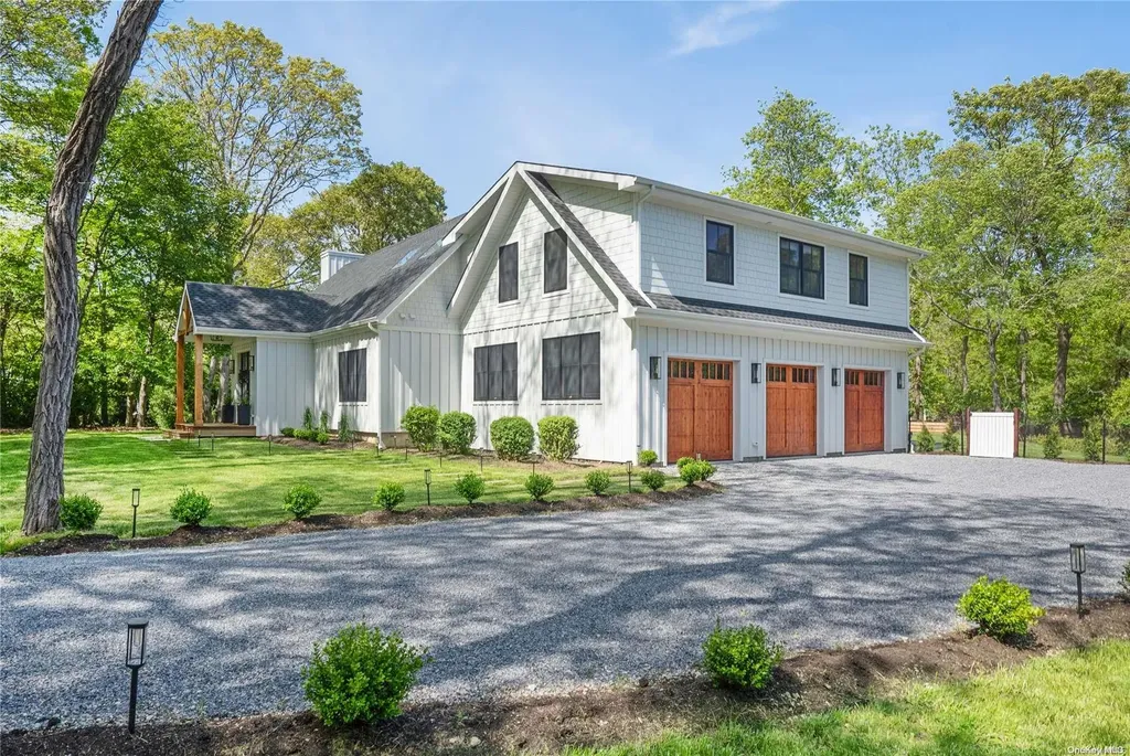 45 Sandra Road East Hampton NY 11937