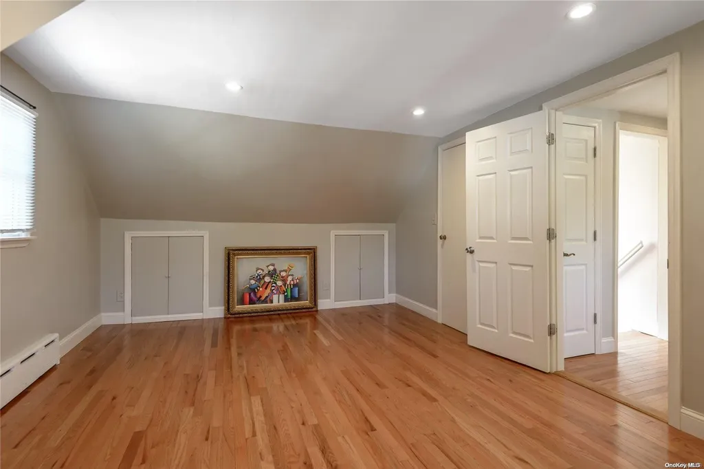 5 Lone Oak Drive Centerport NY 11721