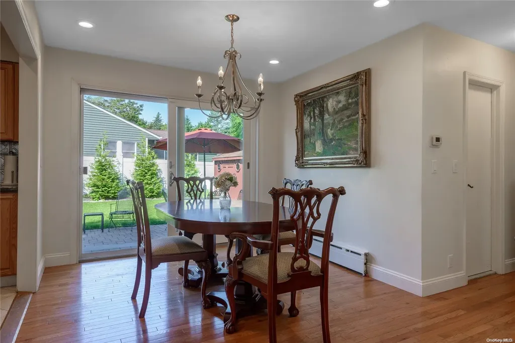 5 Lone Oak Drive Centerport NY 11721