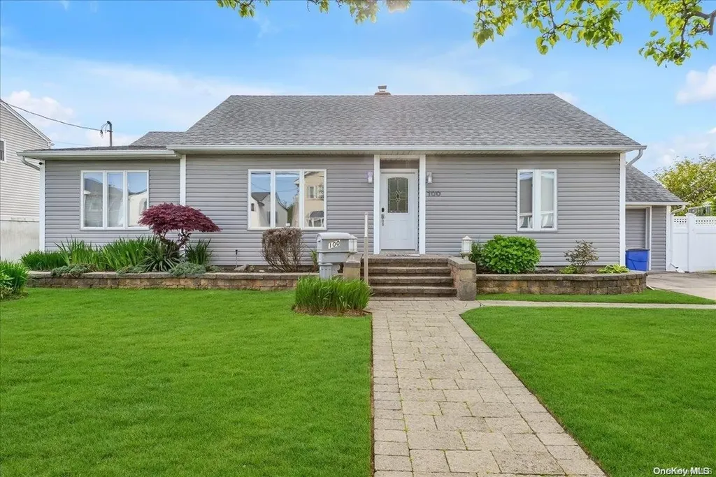 100 Stirling Avenue Freeport NY 11520