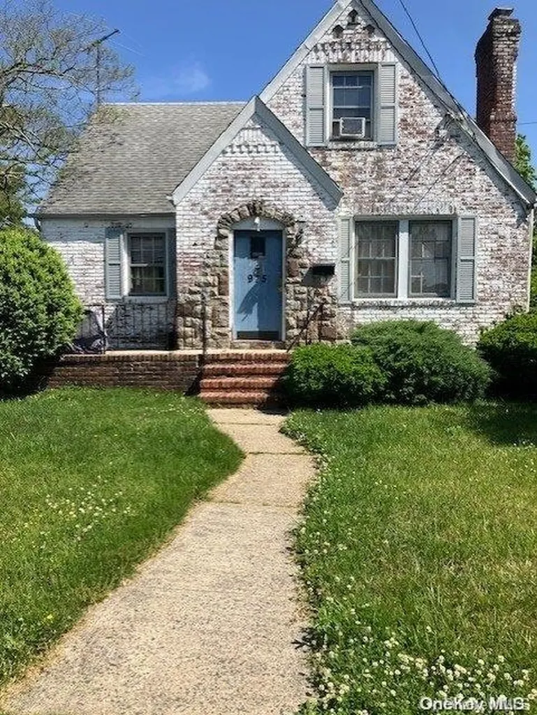 975 Stanton Avenue North Baldwin NY 11510