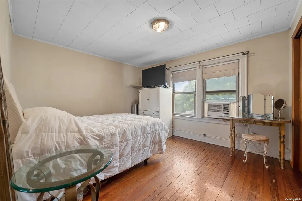 4404 Flatlands Avenue Brooklyn NY 11234