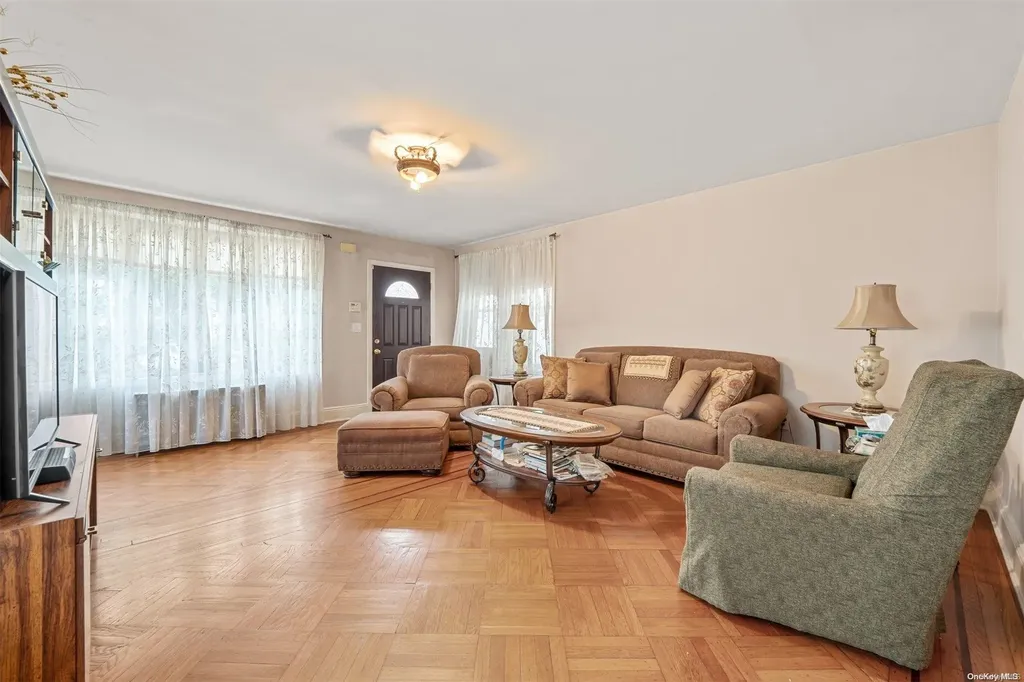 4404 Flatlands Avenue Brooklyn NY 11234