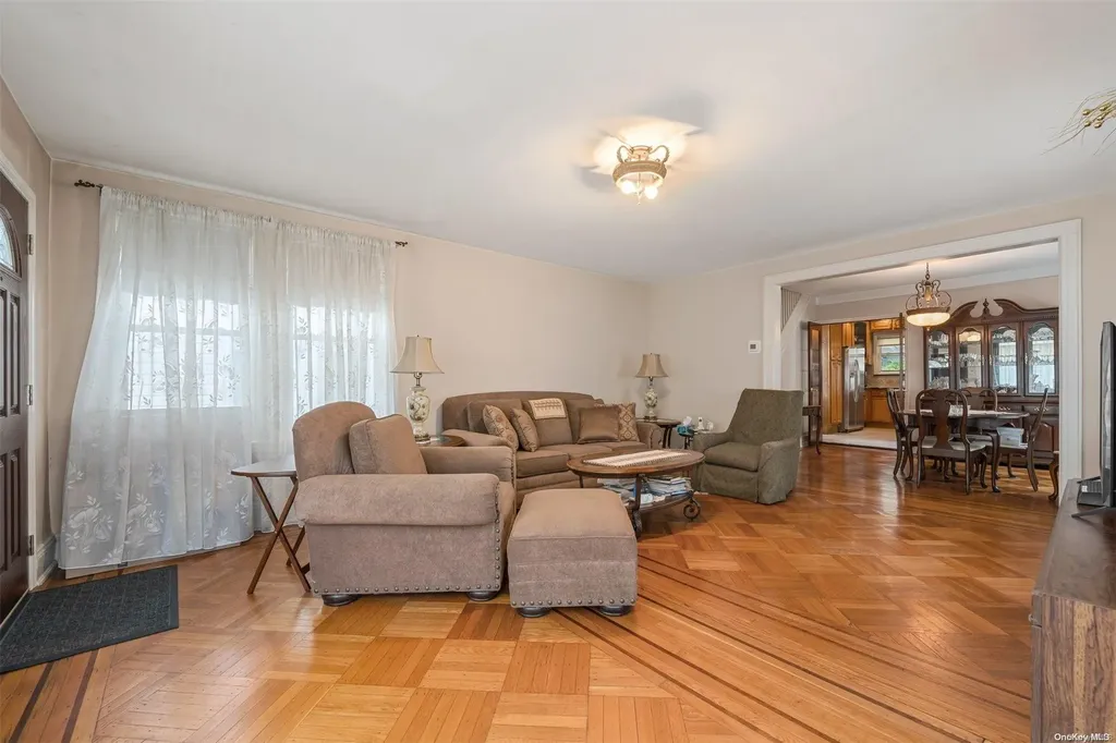 4404 Flatlands Avenue Brooklyn NY 11234