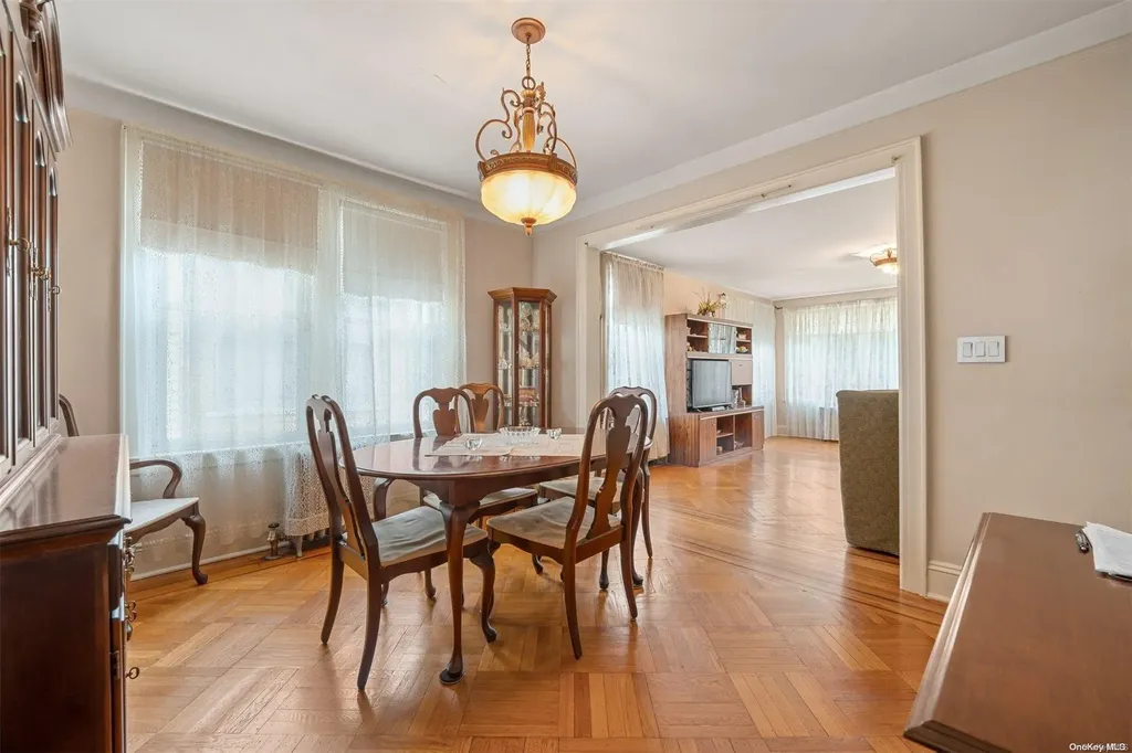 4404 Flatlands Avenue Brooklyn NY 11234