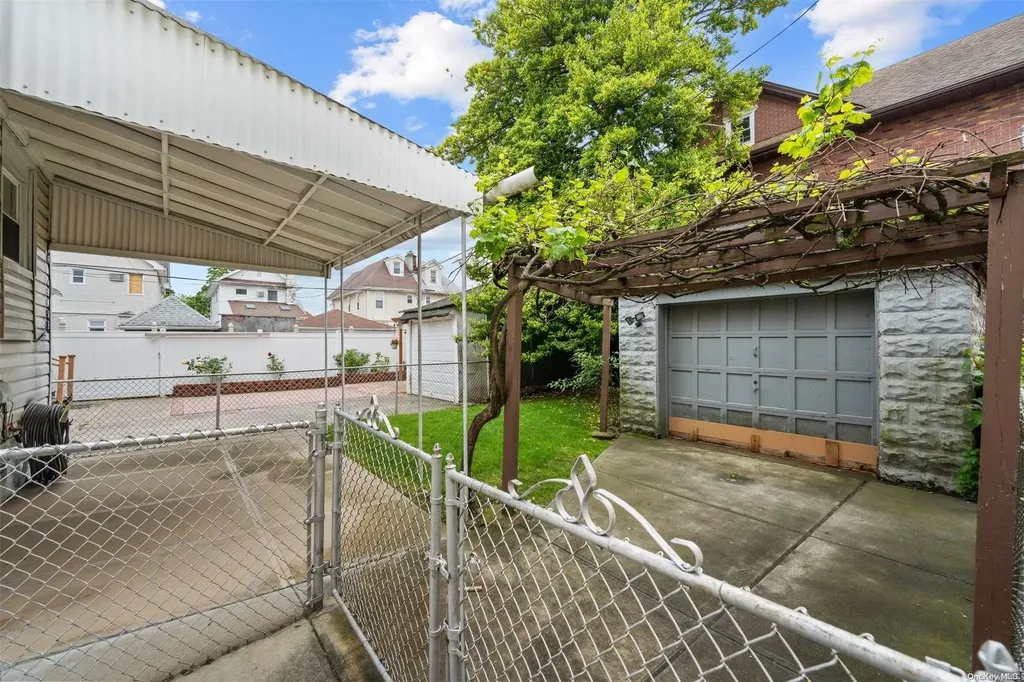 4404 Flatlands Avenue Brooklyn NY 11234