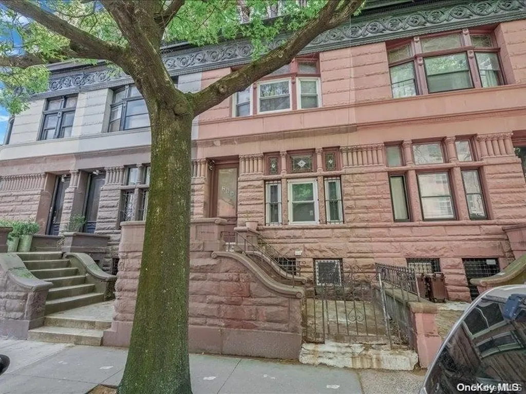 286 Dekalb Avenue Brooklyn NY 11205