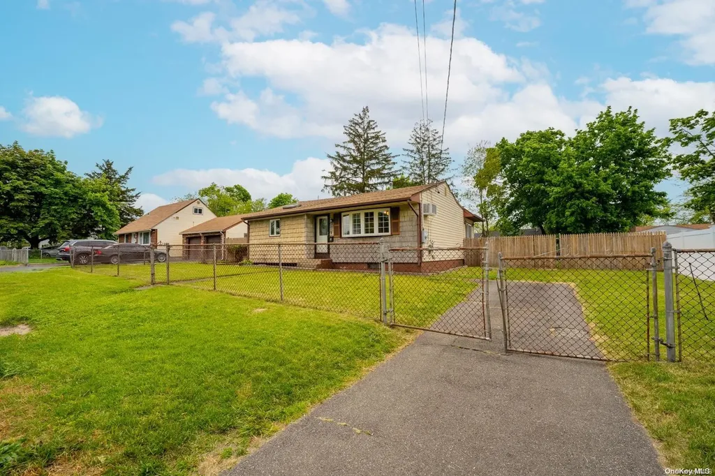 9 E Locust Street Central Islip NY 11722