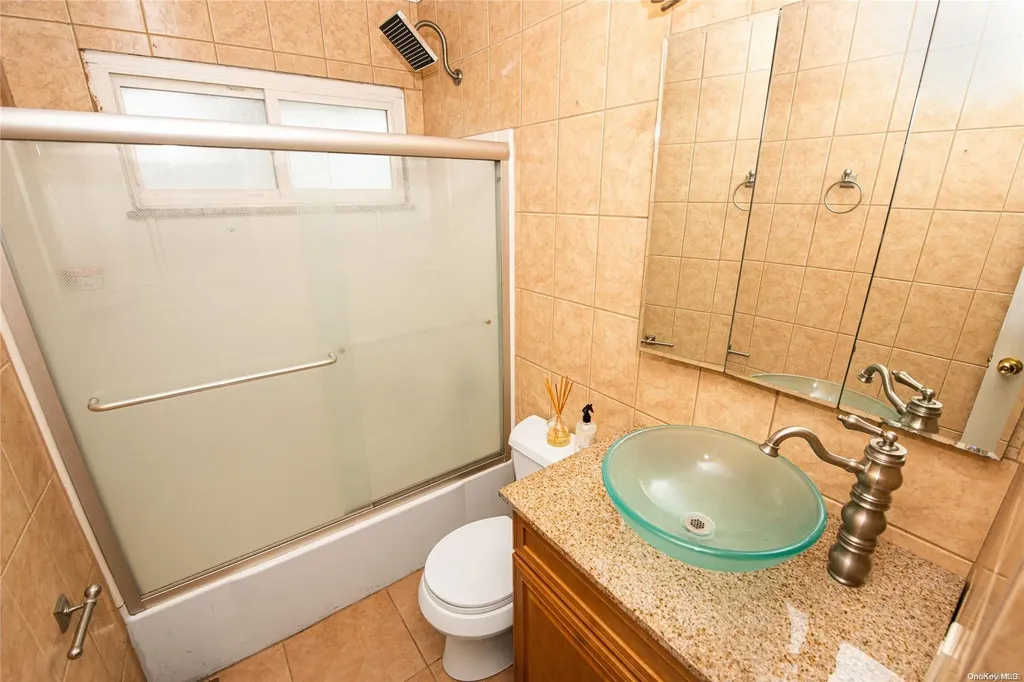 815 Americus Avenue East Patchogue NY 11772