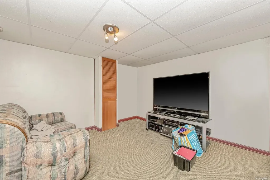 815 Americus Avenue East Patchogue NY 11772