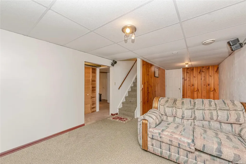 815 Americus Avenue East Patchogue NY 11772