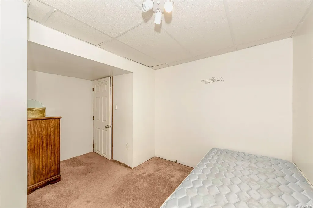 815 Americus Avenue East Patchogue NY 11772