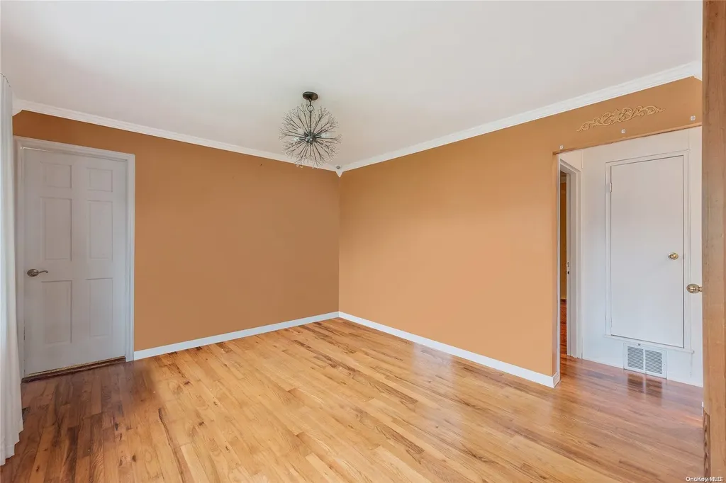 815 Americus Avenue East Patchogue NY 11772