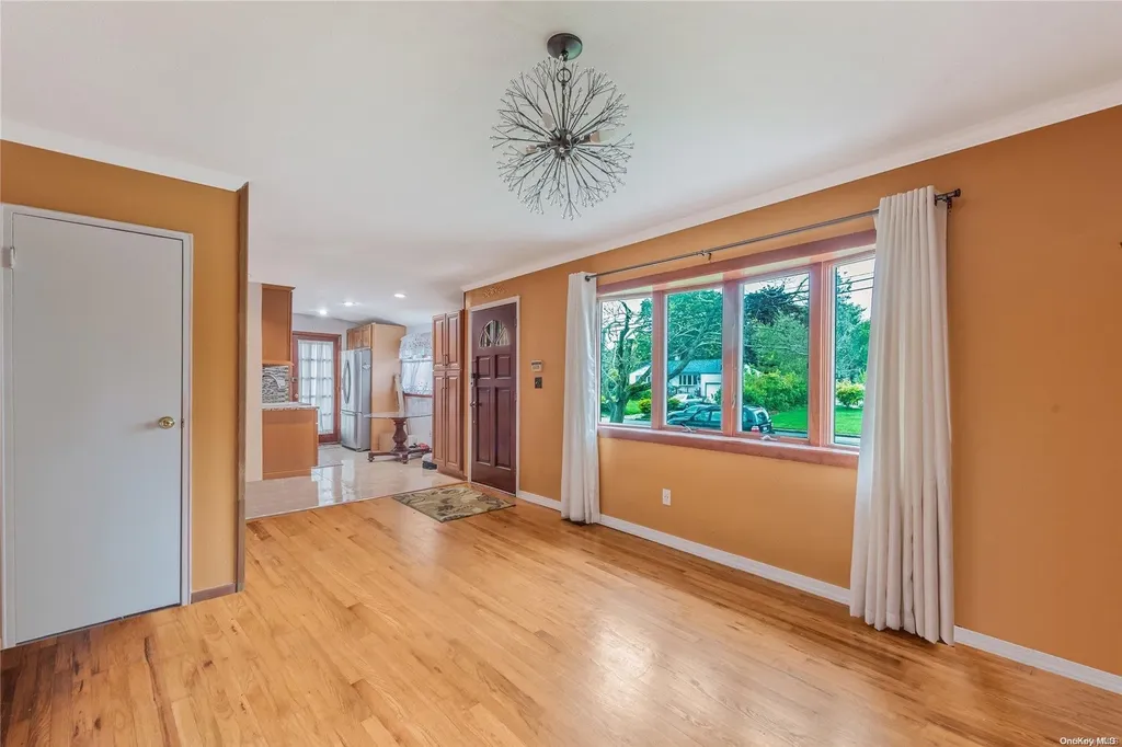 815 Americus Avenue East Patchogue NY 11772