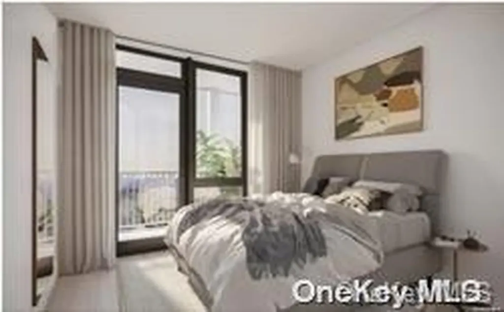 131-02a 40 Road Flushing NY 11354