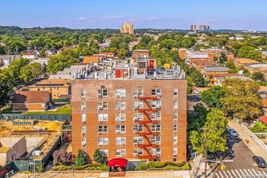 222-89 Braddock Avenue Bellerose NY 11426