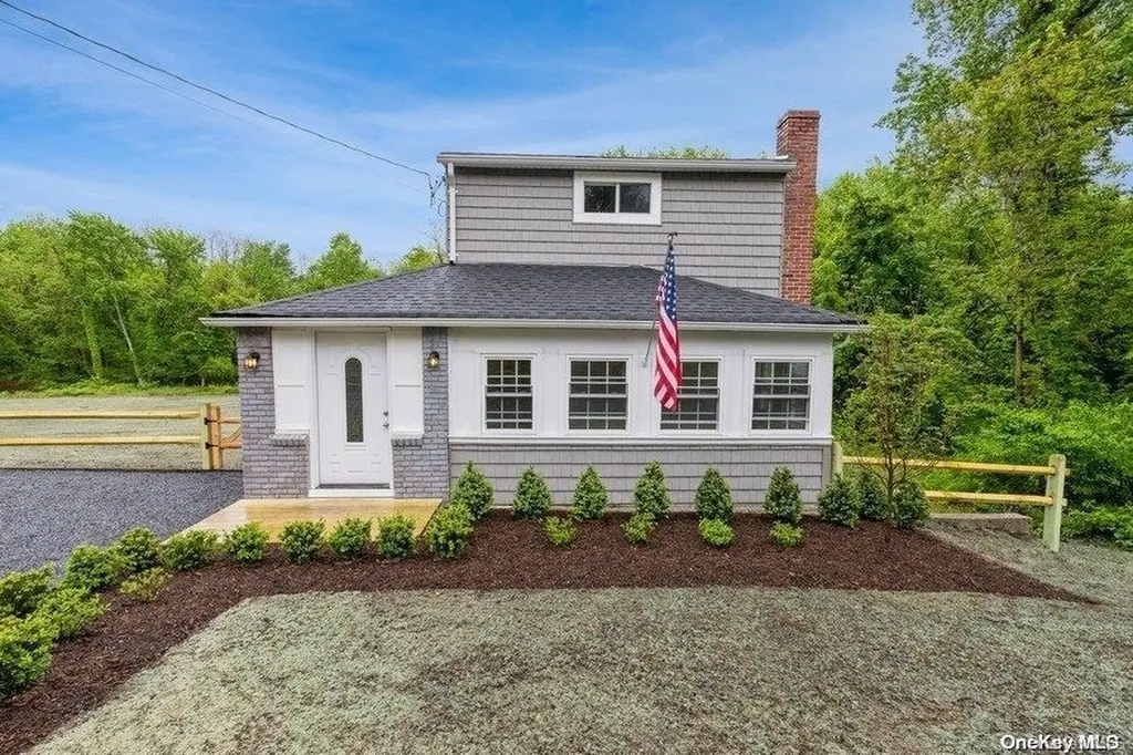 18 W Shore Road Huntington NY 11743